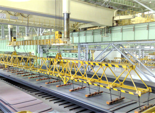 Electromagnet for lifting 45 meters long plate